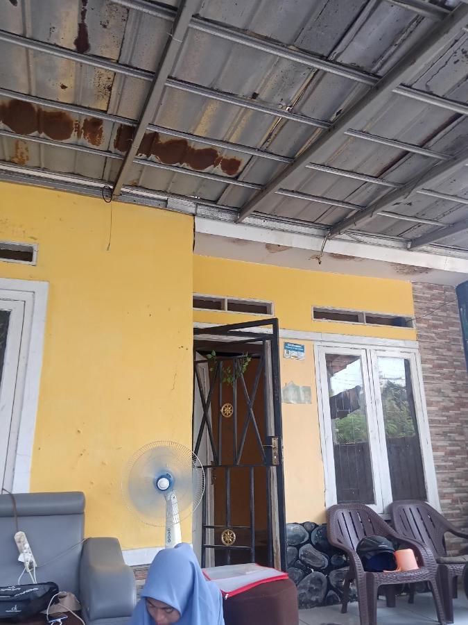 Permata *